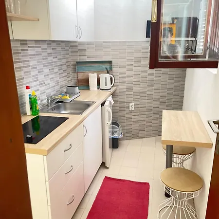 -1 Bedroom Kiwi נאום