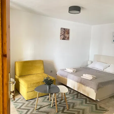 -1 Bedroom Kiwi * Neum